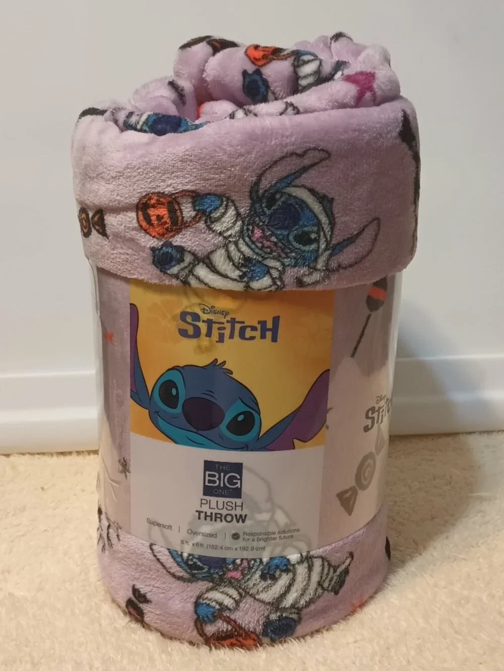 NWT ~ The Big One Disney's Stitch Halloween Plush Throw Blanket, 5 Ft. x 6 Ft.
